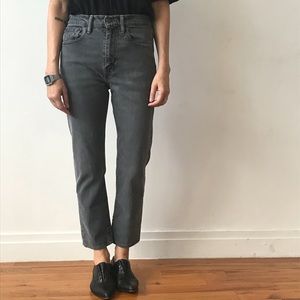 EUC Levi’s 522 - slim, tapered, and cropped